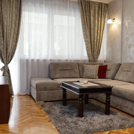 Mona Apartment